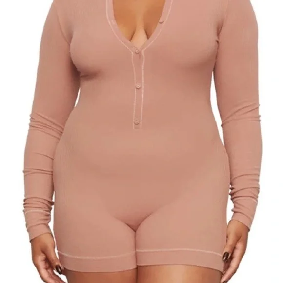 Skims soft lounge button up Henley - Picture 3 of 5